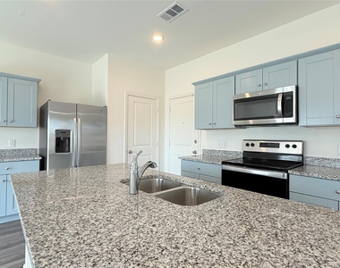 613 Delaware Avenue - Photo Thumbnail 7