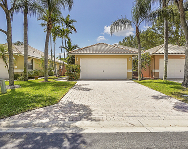 5215 Grande Palm Circle - Photo Thumbnail 1