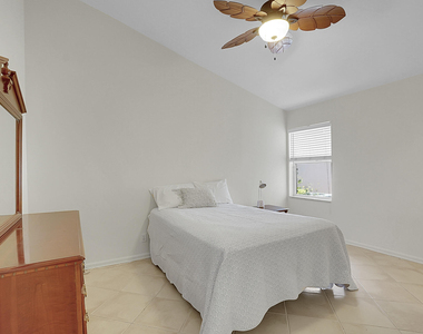 5215 Grande Palm Circle - Photo Thumbnail 24