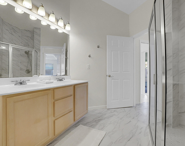 5215 Grande Palm Circle - Photo Thumbnail 22