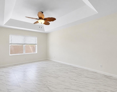 5215 Grande Palm Circle - Photo Thumbnail 17