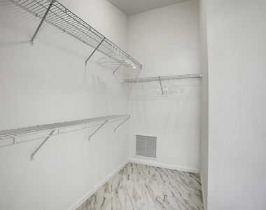 5215 Grande Palm Circle - Photo Thumbnail 20