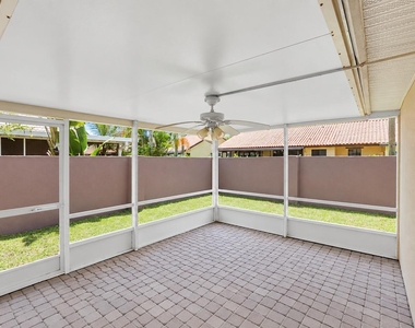 5215 Grande Palm Circle - Photo Thumbnail 27