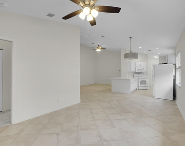 5215 Grande Palm Circle - Photo Thumbnail 15