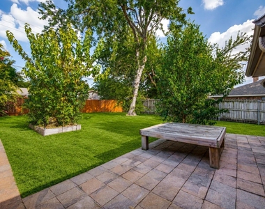 5012 Hatherly Drive - Photo Thumbnail 20