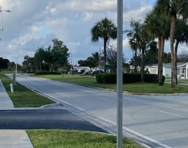 7817 Golf Cir Drive - Photo Thumbnail 1