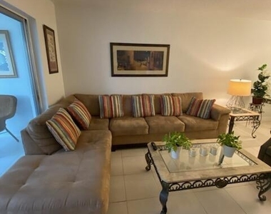 7817 Golf Cir Drive - Photo Thumbnail 9