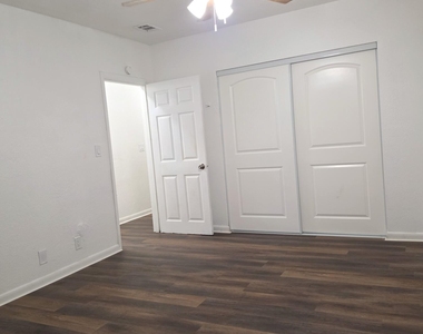 2424-2440 Nw 21st Street - Photo Thumbnail 14