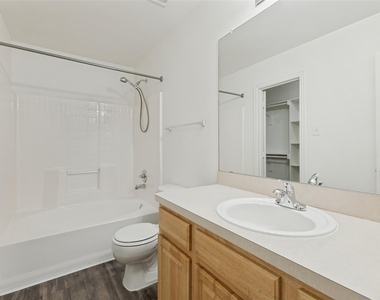 252 Wyndham Meadows Way - Photo Thumbnail 14