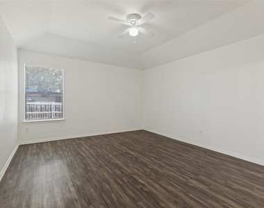252 Wyndham Meadows Way - Photo Thumbnail 13