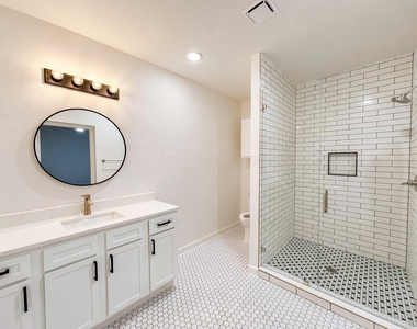 3254 S University Drive - Photo Thumbnail 10