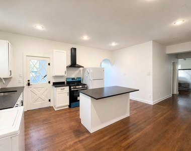 3254 S University Drive - Photo Thumbnail 9