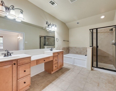 5846 Pinebrook Drive - Photo Thumbnail 19