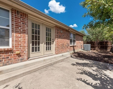 5846 Pinebrook Drive - Photo Thumbnail 20