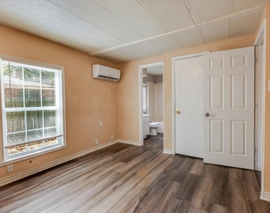 209 Wicker Hill Road - Photo Thumbnail 16