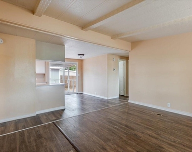209 Wicker Hill Road - Photo Thumbnail 3