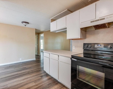 209 Wicker Hill Road - Photo Thumbnail 12