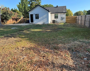513 Cascade Drive - Photo Thumbnail 11