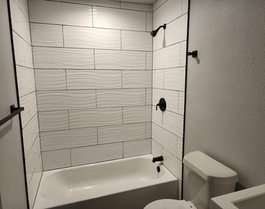 513 Cascade Drive - Photo Thumbnail 4