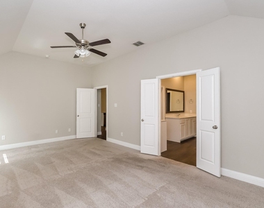 701 Brody Trail - Photo Thumbnail 7