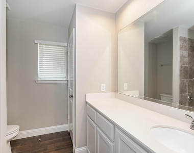 701 Brody Trail - Photo Thumbnail 12