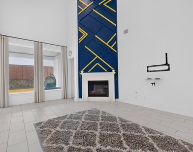 3740 Coldstream Drive - Photo Thumbnail 6