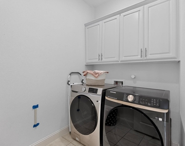 3740 Coldstream Drive - Photo Thumbnail 34