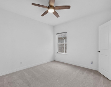 3740 Coldstream Drive - Photo Thumbnail 30