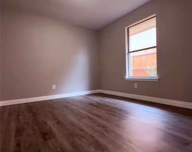 2612 S Meadow Drive - Photo Thumbnail 20