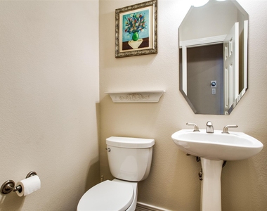 3610 Gillespie Street - Photo Thumbnail 7