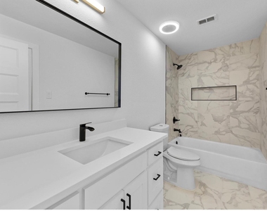 1750 Greenwood Court - Photo Thumbnail 29