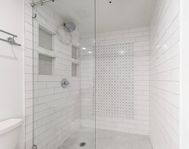 2502 Live Oak Street - Photo Thumbnail 17