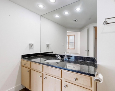 2502 Live Oak Street - Photo Thumbnail 18