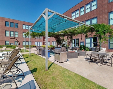 2502 Live Oak Street - Photo Thumbnail 28