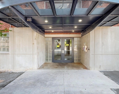 2502 Live Oak Street - Photo Thumbnail 1
