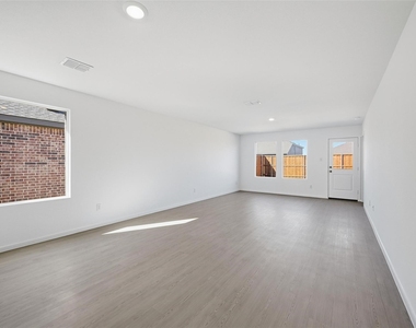 1617 Elliott Road - Photo Thumbnail 5