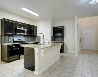 644 River Rock Drive - Photo Thumbnail 4