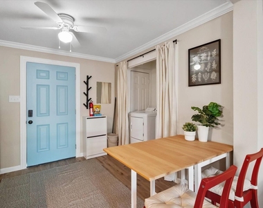 3285 Clover Lane Street - Photo Thumbnail 8