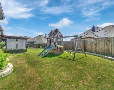 810 Acadia Court - Photo Thumbnail 38