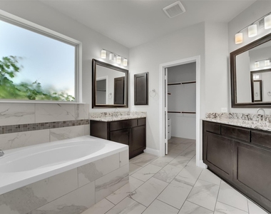 810 Acadia Court - Photo Thumbnail 16