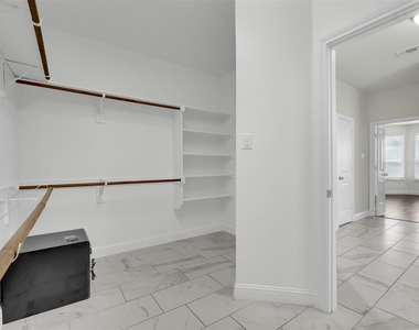 810 Acadia Court - Photo Thumbnail 19