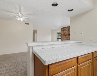 15221 Berry Trail - Photo Thumbnail 7