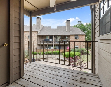 15221 Berry Trail - Photo Thumbnail 14