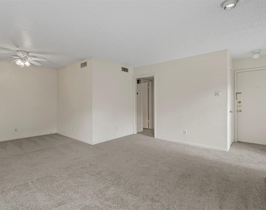15221 Berry Trail - Photo Thumbnail 8