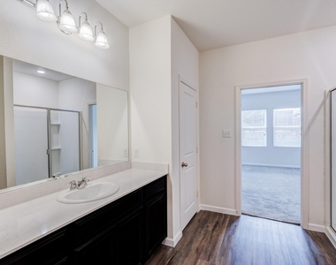 817 Cedar Elm Drive - Photo Thumbnail 23
