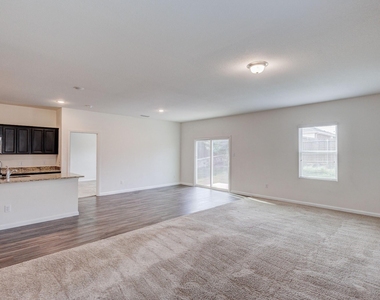 817 Cedar Elm Drive - Photo Thumbnail 10