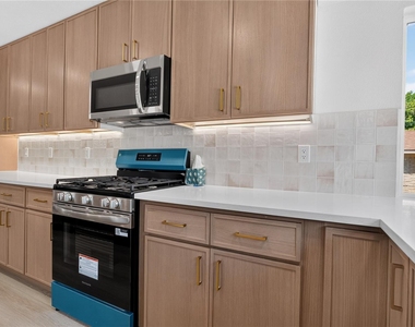3757 Blue Trace Lane - Photo Thumbnail 4