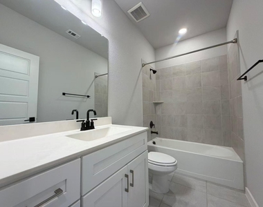 4008 Nightingale Street - Photo Thumbnail 8