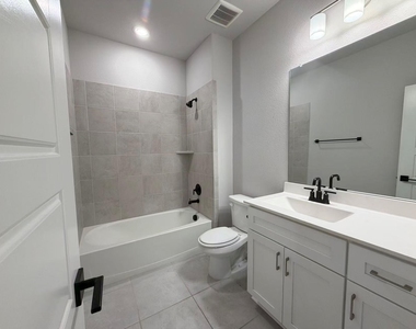 4008 Nightingale Street - Photo Thumbnail 16