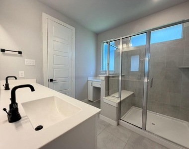 4008 Nightingale Street - Photo Thumbnail 20